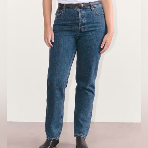 EVERLANE Curvy 90’s Cheeky Jean - Picture 2 of 11